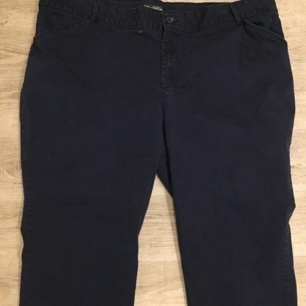 Lee Relaxed Fit Straight Leg Mid Rise Blue Pants